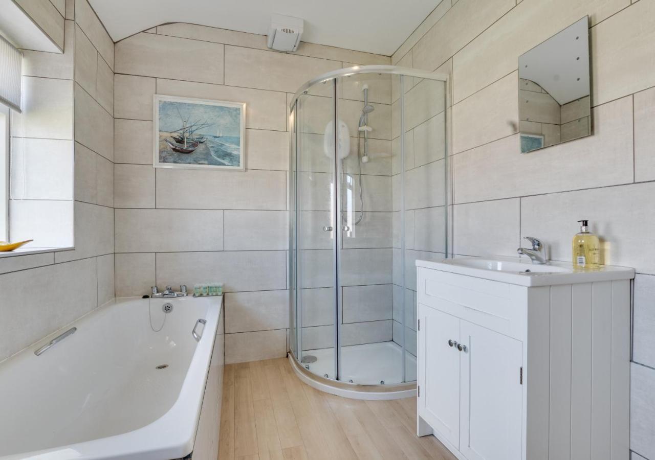 Porthole Cottage Beadnell Exterior photo